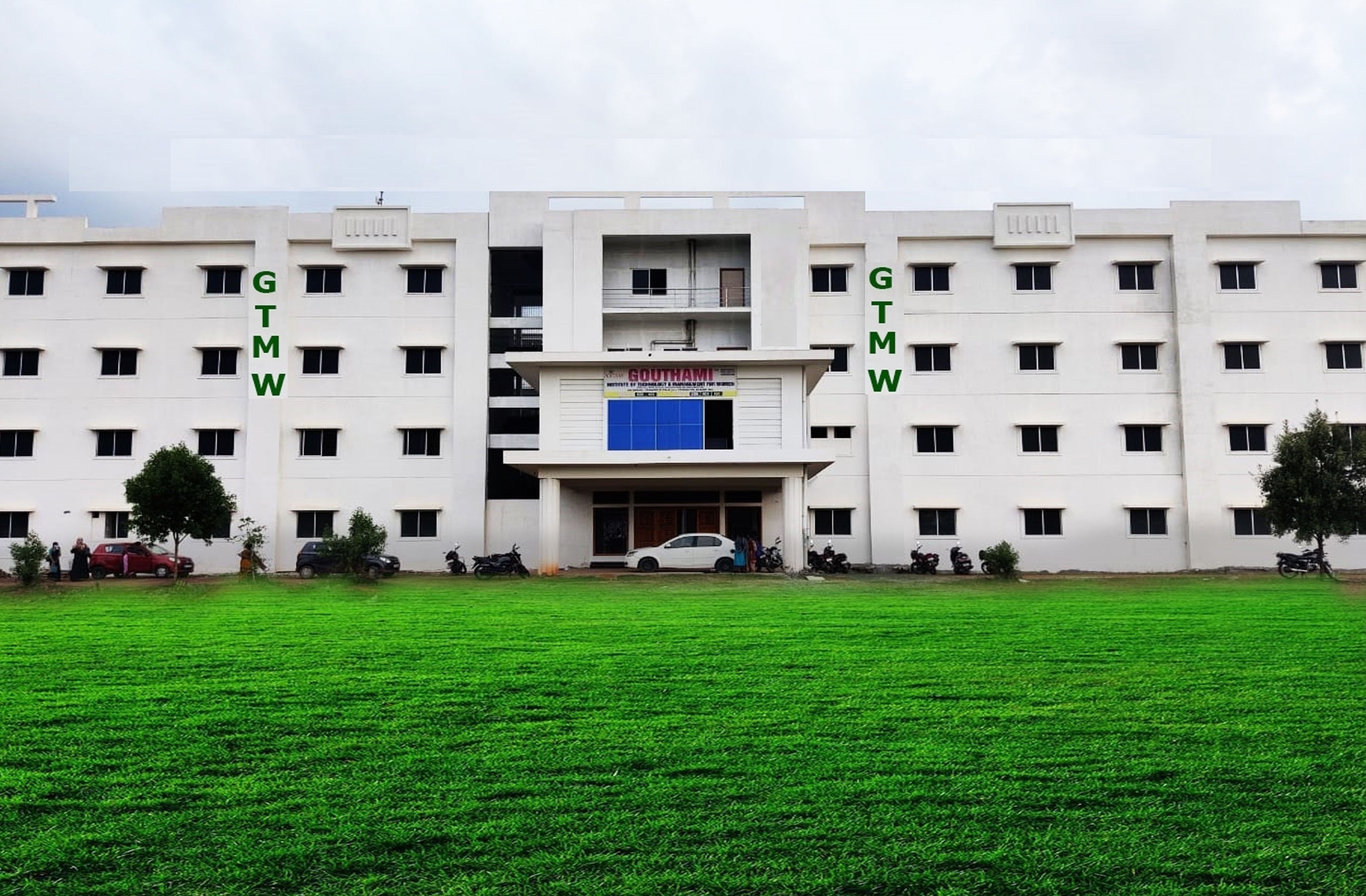 Explore the Best College Campus Facilities at Gouthami